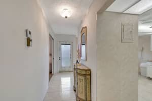 1670 NW 18th Avenue 202, Delray Beach, FL 33445 - MLS#R11058129