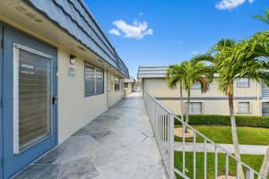553 Brittany L, Delray Beach, FL 33446 Sold 04/01/25