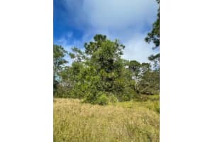 10614 Lighter Wood Lane, Fort Pierce, FL 34945 Sold 05/28/25