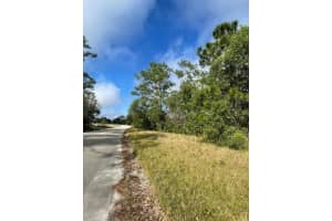 10614 Lighter Wood Lane, Fort Pierce, FL 34945 Sold 05/28/25