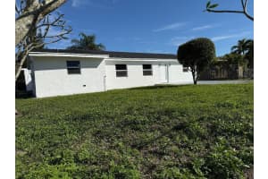 1636 Erie Terrace, West Palm Beach, FL 33406 Sold 03/31/25
