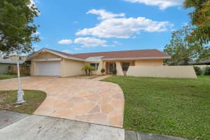 12362 Sawgrass Court, Wellington, FL 33414 Sold 06/24/25