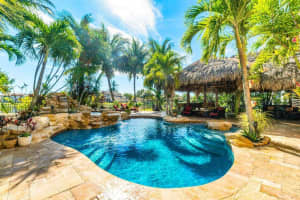 9208 Pineville Drive, Lake Worth, FL 33467 Sold 05/30/25