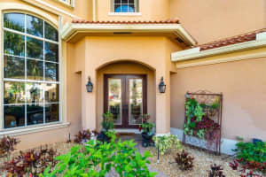9208 Pineville Drive, Lake Worth, FL 33467 Sold 05/30/25
