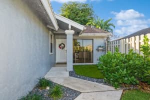 1060 NW 19th Terrace, Delray Beach, FL 33445 - MLS#R11058473