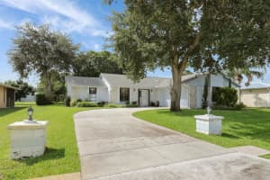 1612 SE Grapeland Avenue, Port Saint Lucie, FL 34952 Sold 02/27/25