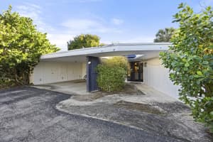 44 Pine Tree Place, Tequesta, FL 33469 Sold 03/31/25