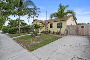 315 Princeton Drive, Lake Worth Beach, FL 33460 Sold 06/23/25