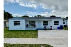 344 Cypress Drive, Lake Park