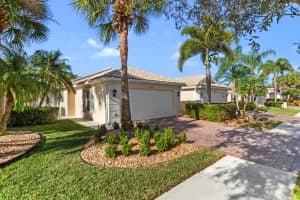 9084 SE Hawks Nest Court, Hobe Sound, FL 33455 Sold 05/16/25