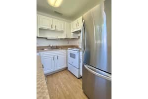 33 Pine Arbor Lane 103, Vero Beach, FL 32962 Sold 09/03/25