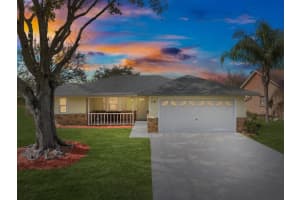 1121 9th Square, Vero Beach, FL 32960 Sold 03/31/25