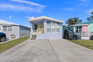 10851 S Ocean Drive 39, Jensen Beach, FL 34957 Sold 07/03/25