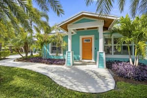 15 Chapel Circle, Tequesta, FL 33469 Sold 04/18/25