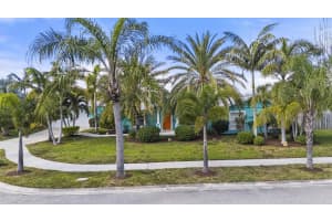 15 Chapel Circle, Tequesta, FL 33469 Sold 04/18/25