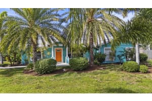 15 Chapel Circle, Tequesta, FL 33469 Sold 04/18/25