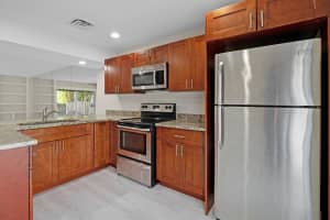 690 SE 23rd Avenue 3, Pompano Beach, FL 33062 - MLS#R11059000
