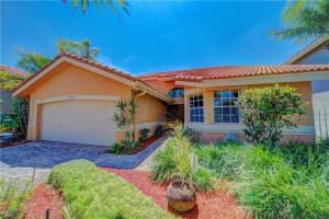 10298 Buena Ventura Drive, Boca Raton, FL 33498 Sold 04/24/25