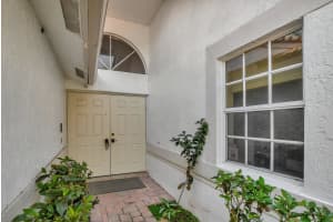 10298 Buena Ventura Drive, Boca Raton, FL 33498 Sold 04/24/25