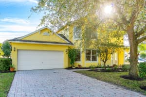 108 Country Club Way, Royal Palm Beach, FL 33411 Sold 03/31/25