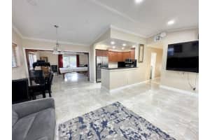 960 SW 49th Terrace, Plantation, FL 33317 Sold 05/06/25
