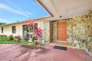 834 Briarwood Drive, Haverhill, FL 33415 Sold 06/30/25