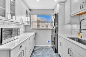 16 Colonial Club Drive 200, Boynton Beach, FL 33435 Sold 05/01/25