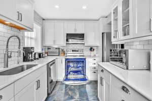 16 Colonial Club Drive 200, Boynton Beach, FL 33435 Sold 05/01/25