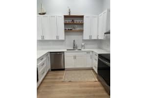 5512 Eagle Lake Drive, Palm Beach Gardens, FL 33418 Sold 05/05/25