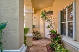 4502 Hazleton Lane, Lake Worth, FL 33449 Sold 08/12/25