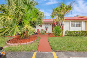 147 Lake Anne Drive, West Palm Beach, FL 33411 Sold 04/17/25