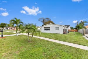 436 Gulfstream Road, Palm Springs, FL 33461 Sold 05/02/25