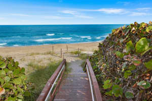 100 Ocean Trail Way 301, Jupiter, FL 33477 Sold 04/21/25