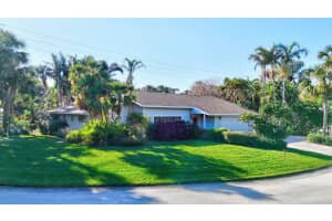 7 Perriwinkle Circle, Sewalls Point, FL 34996 Sold 06/18/25