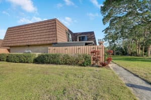 5923 SE Riverboat Drive 602, Stuart, FL 34997 Sold 05/07/25