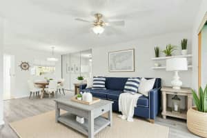 7185 Golf Colony Court 206, Lake Worth