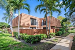 2825 SW 11th Place N, Deerfield Beach, FL 33442 Sold 08/26/25