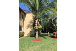 329 Pine Ridge Circle B-2, Greenacres, FL 33463 Sold 05/28/25