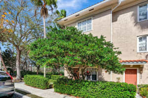 103 Osceola Lane, Jupiter, FL 33458 Sold 03/07/25