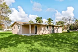 6344 Grapeview Boulevard, Loxahatchee, FL 33470 Sold 05/30/25
