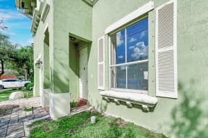 4252 Lake Tahoe Circle, West Palm Beach, FL 33409 Sold 07/01/25