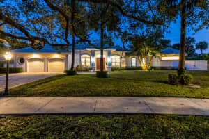 2375 Rabbit Hollowe Circle, Delray Beach, FL 33445 Sold 04/02/25