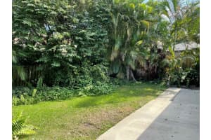 1094 Raintree Court, Palm Beach Gardens, FL 33410 Sold 06/06/25