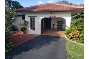 8206 Casa Del Lago 23-A, Boca Raton, FL 33433 Sold 03/28/25