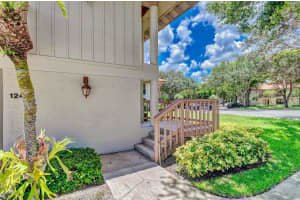 130 Brackenwood Road, Palm Beach Gardens, FL 33418 - MLS#R11059858