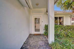 5832 Orange Road, West Palm Beach, FL 33413 Sold 04/14/25
