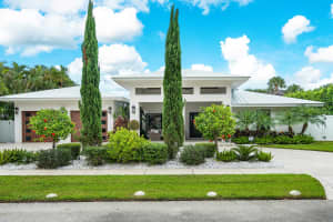 1117 Lake Drive, Delray Beach, FL 33444 - MLS#R11059905