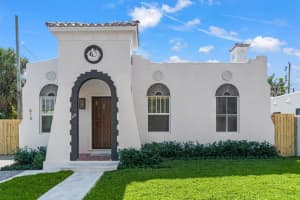 610 Park Place, West Palm Beach, FL 33401 Sold 04/25/25