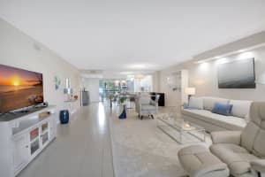 5659 Fairway Park Drive 101, Boynton Beach, FL 33437 Sold 07/15/25