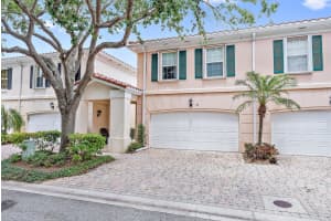 31 Oakland Court, Tequesta, FL 33469 Sold 07/31/25